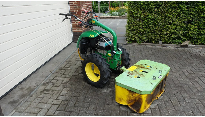 Ferrari 72S Met trommel/cyclo maaier - Traktor: slika Ferrari 72S Met trommel/cyclo maaier - Traktor Ferrari 72S Met trommel/cyclo maaier - Traktor: slika Ferrari 72S Met trommel/cyclo maaier - Traktor
