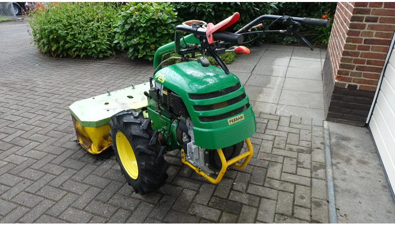 Ferrari 72S Met trommel/cyclo maaier - Traktor: slika Ferrari 72S Met trommel/cyclo maaier - Traktor Ferrari 72S Met trommel/cyclo maaier - Traktor: slika Ferrari 72S Met trommel/cyclo maaier - Traktor