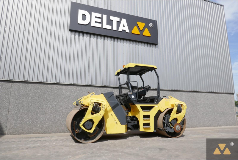 Bomag BW190AD-5 - Valjak: slika Bomag BW190AD-5 - Valjak Bomag BW190AD-5 - Valjak: slika Bomag BW190AD-5 - Valjak