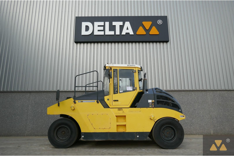 Bomag BW25RH - Pneumatski valjak: slika Bomag BW25RH - Pneumatski valjak Bomag BW25RH - Pneumatski valjak: slika Bomag BW25RH - Pneumatski valjak