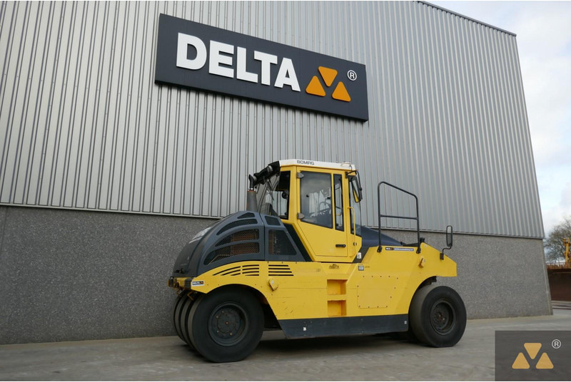 Bomag BW25RH - Pneumatski valjak: slika Bomag BW25RH - Pneumatski valjak Bomag BW25RH - Pneumatski valjak: slika Bomag BW25RH - Pneumatski valjak