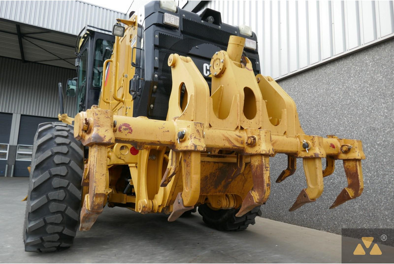 Grejder Caterpillar 140M2: slika Grejder Caterpillar 140M2 Grejder Caterpillar 140M2: slika Grejder Caterpillar 140M2