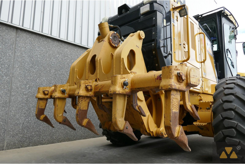 Grejder Caterpillar 140M2: slika Grejder Caterpillar 140M2 Grejder Caterpillar 140M2: slika Grejder Caterpillar 140M2