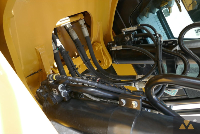 Bager gusjeničar Caterpillar 320: slika Bager gusjeničar Caterpillar 320 Bager gusjeničar Caterpillar 320: slika Bager gusjeničar Caterpillar 320