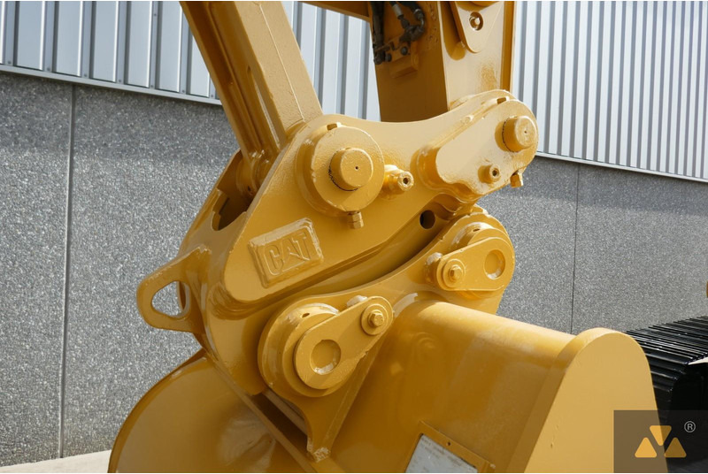 Bager gusjeničar Caterpillar 320: slika Bager gusjeničar Caterpillar 320 Bager gusjeničar Caterpillar 320: slika Bager gusjeničar Caterpillar 320