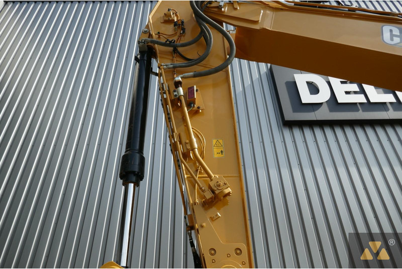 Bager gusjeničar Caterpillar 320: slika Bager gusjeničar Caterpillar 320 Bager gusjeničar Caterpillar 320: slika Bager gusjeničar Caterpillar 320