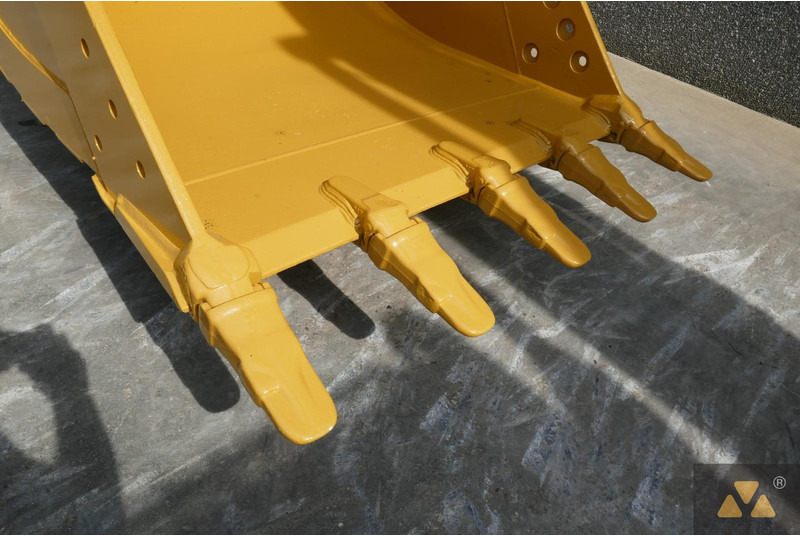 Bager gusjeničar Caterpillar 320: slika Bager gusjeničar Caterpillar 320 Bager gusjeničar Caterpillar 320: slika Bager gusjeničar Caterpillar 320