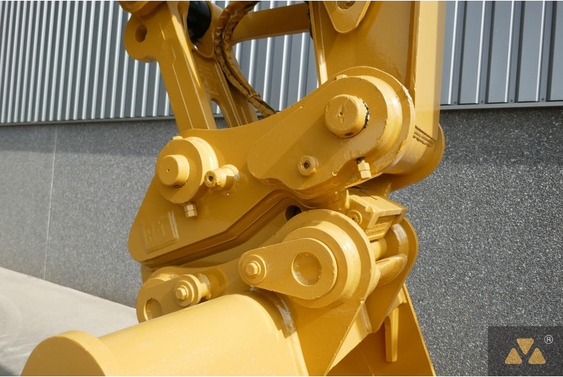 Bager gusjeničar Caterpillar 320: slika Bager gusjeničar Caterpillar 320 Bager gusjeničar Caterpillar 320: slika Bager gusjeničar Caterpillar 320