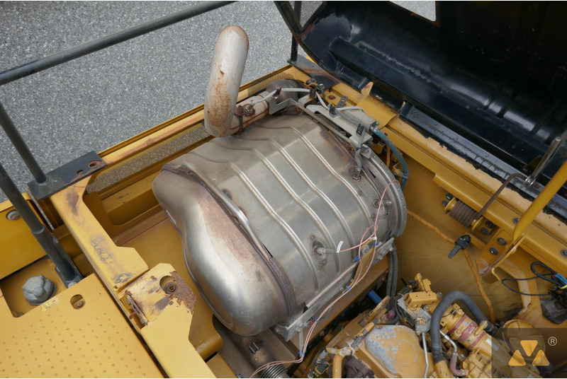 Zakup Caterpillar 330FL Caterpillar 330FL: slika Zakup Caterpillar 330FL Caterpillar 330FL