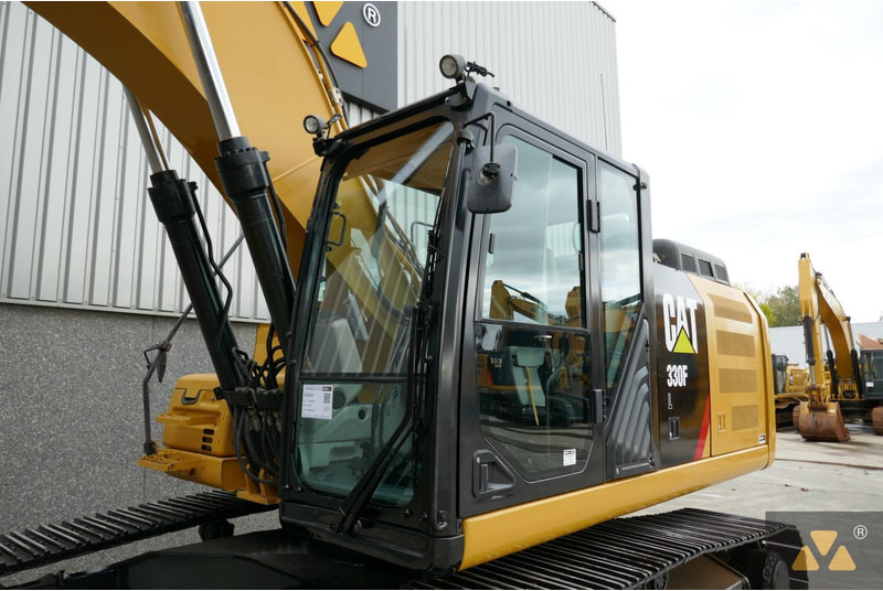 Zakup Caterpillar 330FL Caterpillar 330FL: slika Zakup Caterpillar 330FL Caterpillar 330FL