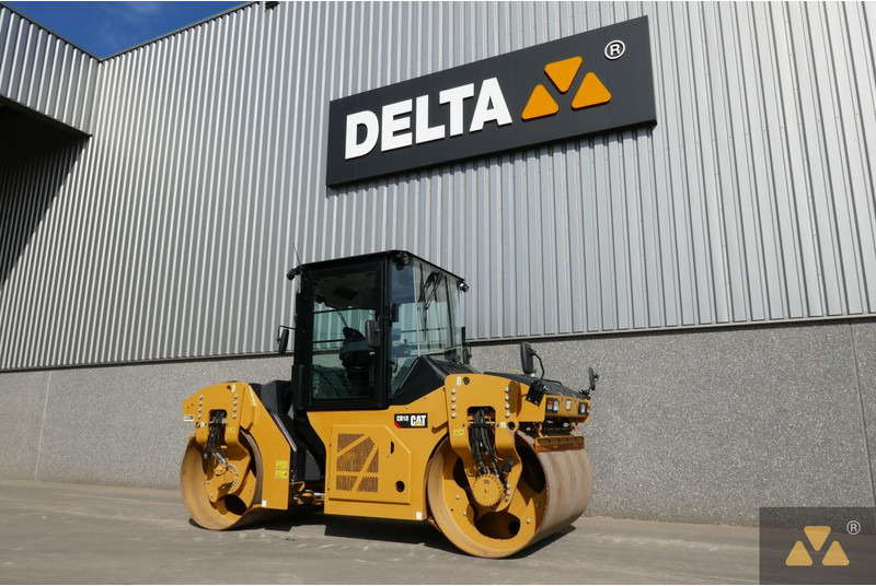 Caterpillar CB10 - Valjak: slika Caterpillar CB10 - Valjak Caterpillar CB10 - Valjak: slika Caterpillar CB10 - Valjak