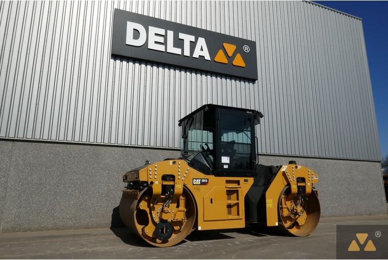 Caterpillar CB13 - Valjak: slika Caterpillar CB13 - Valjak Caterpillar CB13 - Valjak: slika Caterpillar CB13 - Valjak