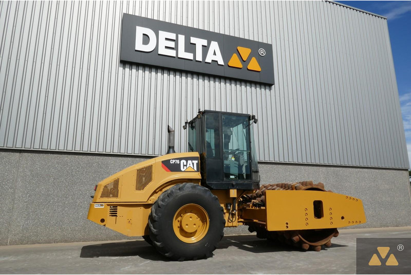 Caterpillar CP76 - Valjak: slika Caterpillar CP76 - Valjak Caterpillar CP76 - Valjak: slika Caterpillar CP76 - Valjak