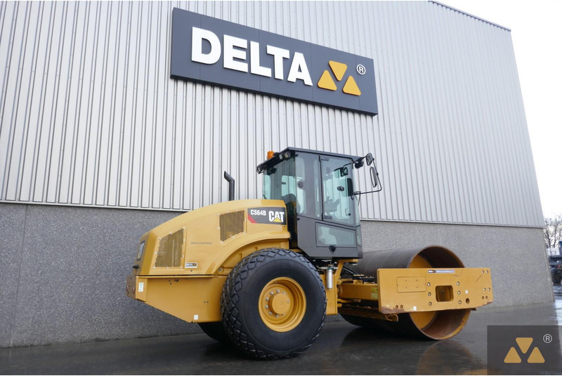 Caterpillar CS64B - Valjak: slika Caterpillar CS64B - Valjak Caterpillar CS64B - Valjak: slika Caterpillar CS64B - Valjak