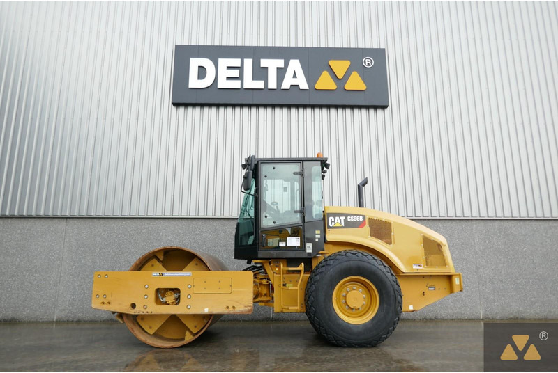 Caterpillar CS66B - Valjak: slika Caterpillar CS66B - Valjak Caterpillar CS66B - Valjak: slika Caterpillar CS66B - Valjak