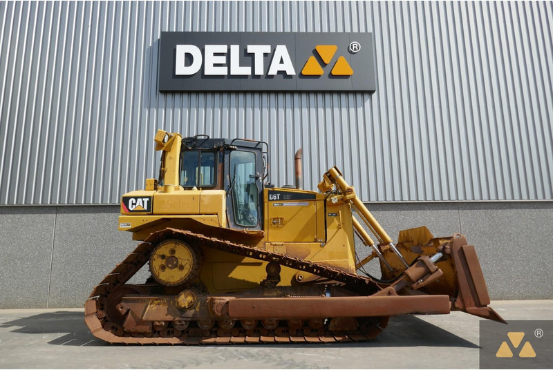 Caterpillar D6T LGP - Buldožer: slika Caterpillar D6T LGP - Buldožer Caterpillar D6T LGP - Buldožer: slika Caterpillar D6T LGP - Buldožer