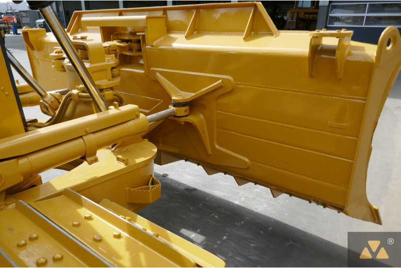 Buldožer Caterpillar D6T LGP: slika Buldožer Caterpillar D6T LGP