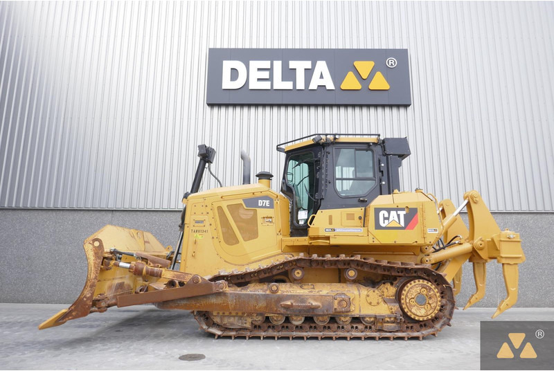 Caterpillar D7E - Buldožer: slika Caterpillar D7E - Buldožer Caterpillar D7E - Buldožer: slika Caterpillar D7E - Buldožer