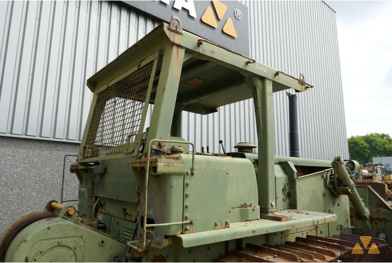 Buldožer Caterpillar D7F Ex-army: slika Buldožer Caterpillar D7F Ex-army Buldožer Caterpillar D7F Ex-army: slika Buldožer Caterpillar D7F Ex-army