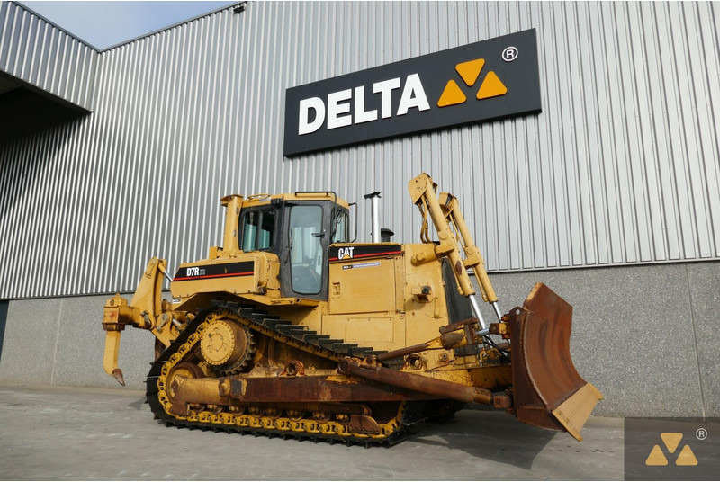 Caterpillar D7R XR Series II - Buldožer: slika Caterpillar D7R XR Series II - Buldožer Caterpillar D7R XR Series II - Buldožer: slika Caterpillar D7R XR Series II - Buldožer