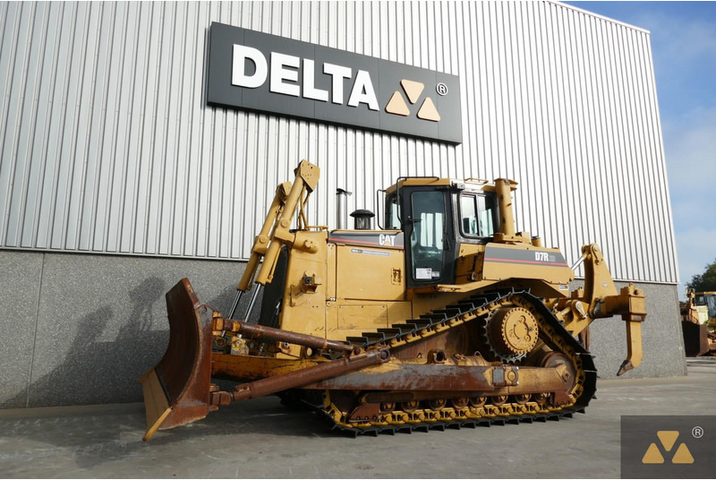 Caterpillar D7R XR Series II - Buldožer: slika Caterpillar D7R XR Series II - Buldožer Caterpillar D7R XR Series II - Buldožer: slika Caterpillar D7R XR Series II - Buldožer
