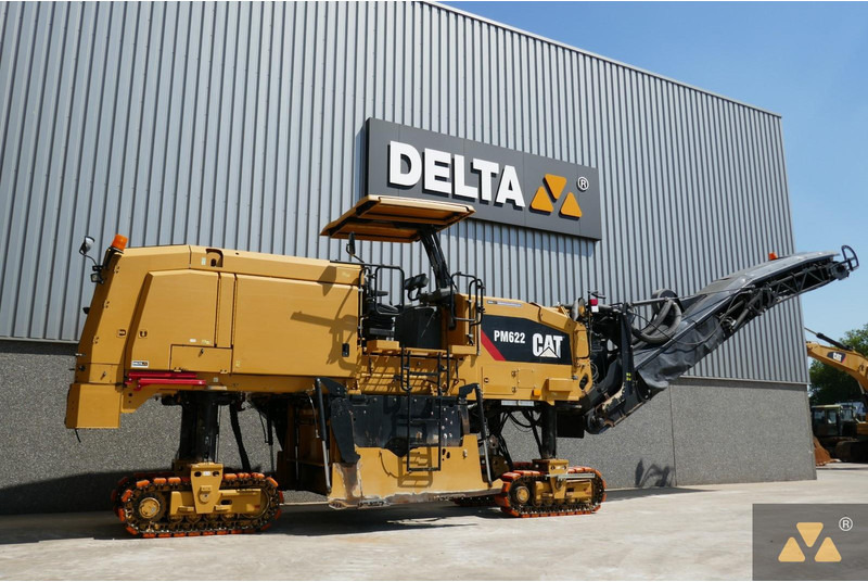 Caterpillar PM622 - Stroj za asfaltiranje: slika Caterpillar PM622 - Stroj za asfaltiranje Caterpillar PM622 - Stroj za asfaltiranje: slika Caterpillar PM622 - Stroj za asfaltiranje