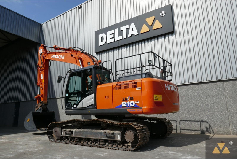 Hitachi ZX210LC-6 - Bager gusjeničar: slika Hitachi ZX210LC-6 - Bager gusjeničar Hitachi ZX210LC-6 - Bager gusjeničar: slika Hitachi ZX210LC-6 - Bager gusjeničar