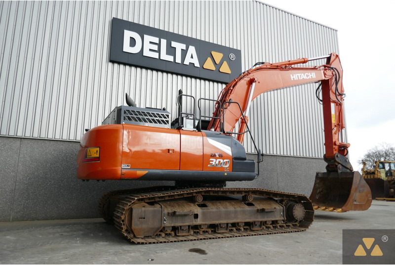 Hitachi ZX300LC-7 - Bager gusjeničar: slika Hitachi ZX300LC-7 - Bager gusjeničar Hitachi ZX300LC-7 - Bager gusjeničar: slika Hitachi ZX300LC-7 - Bager gusjeničar