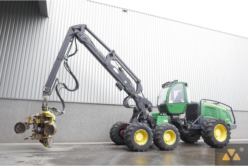 John Deere 1270E - Kombajn za šumarstvo: slika John Deere 1270E - Kombajn za šumarstvo John Deere 1270E - Kombajn za šumarstvo: slika John Deere 1270E - Kombajn za šumarstvo