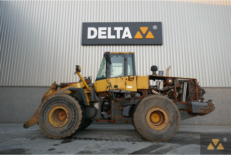 Komatsu WA470-6 - Utovarivač na kotačima: slika Komatsu WA470-6 - Utovarivač na kotačima Komatsu WA470-6 - Utovarivač na kotačima: slika Komatsu WA470-6 - Utovarivač na kotačima