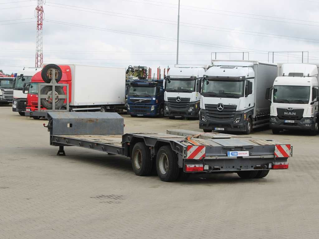 Goldhofer STZ-TL 2-27/80, RAIDS, PNEU 80% - Poluprikolica za prijevoz automobila: slika Goldhofer STZ-TL 2-27/80, RAIDS, PNEU 80% - Poluprikolica za prijevoz automobila Goldhofer STZ-TL 2-27/80, RAIDS, PNEU 80% - Poluprikolica za prijevoz automobila: slika Goldhofer STZ-TL 2-27/80, RAIDS, PNEU 80% - Poluprikolica za prijevoz automobila
