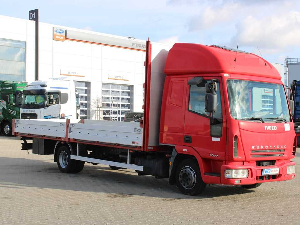 Iveco EUROCARGO ML 90E17, EURO 3, PNEU 80% - Kamion s ceradom: slika Iveco EUROCARGO ML 90E17, EURO 3, PNEU 80% - Kamion s ceradom Iveco EUROCARGO ML 90E17, EURO 3, PNEU 80% - Kamion s ceradom: slika Iveco EUROCARGO ML 90E17, EURO 3, PNEU 80% - Kamion s ceradom