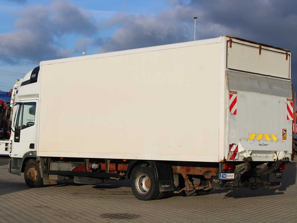 Iveco EUROCARGO ML75E17, TAIL LIFT, SLEEPING CABIN - Kamion sandučar: slika Iveco EUROCARGO ML75E17, TAIL LIFT, SLEEPING CABIN - Kamion sandučar Iveco EUROCARGO ML75E17, TAIL LIFT, SLEEPING CABIN - Kamion sandučar: slika Iveco EUROCARGO ML75E17, TAIL LIFT, SLEEPING CABIN - Kamion sandučar