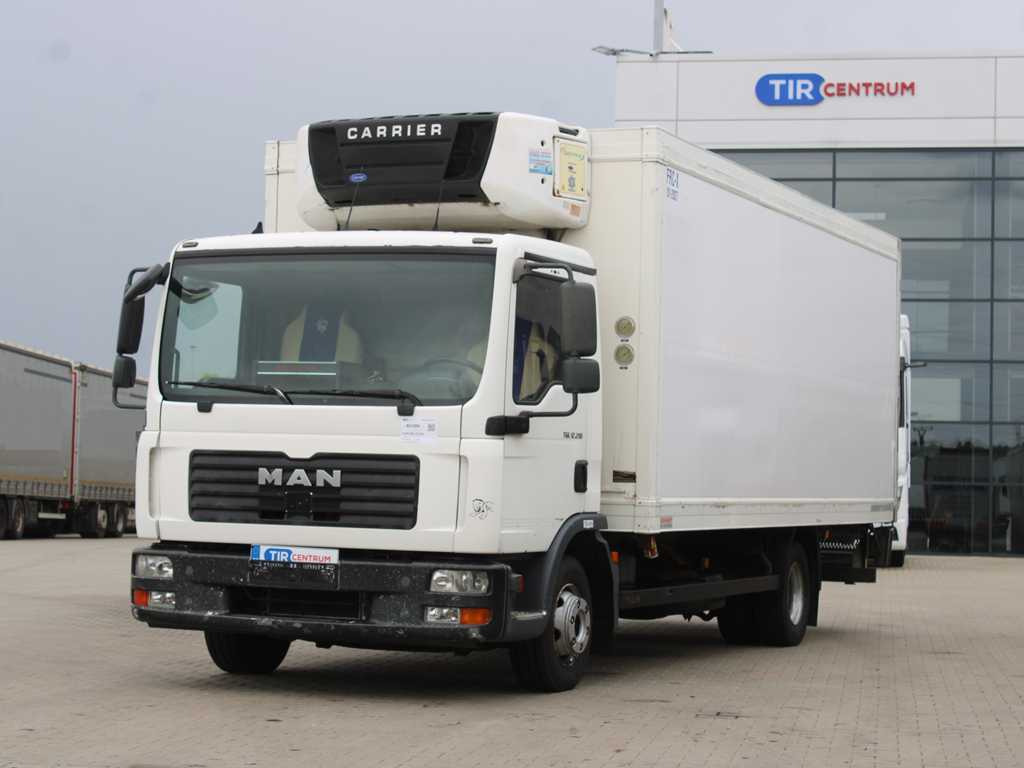 MAN TGL 12.210, EURO 4, HYDRAULIC FRONT, CARRIER SUPRA 850 Mt, 2X EVAPORATOR - Kamion hladnjača: slika MAN TGL 12.210, EURO 4, HYDRAULIC FRONT, CARRIER SUPRA 850 Mt, 2X EVAPORATOR - Kamion hladnjača MAN TGL 12.210, EURO 4, HYDRAULIC FRONT, CARRIER SUPRA 850 Mt, 2X EVAPORATOR - Kamion hladnjača: slika MAN TGL 12.210, EURO 4, HYDRAULIC FRONT, CARRIER SUPRA 850 Mt, 2X EVAPORATOR - Kamion hladnjača