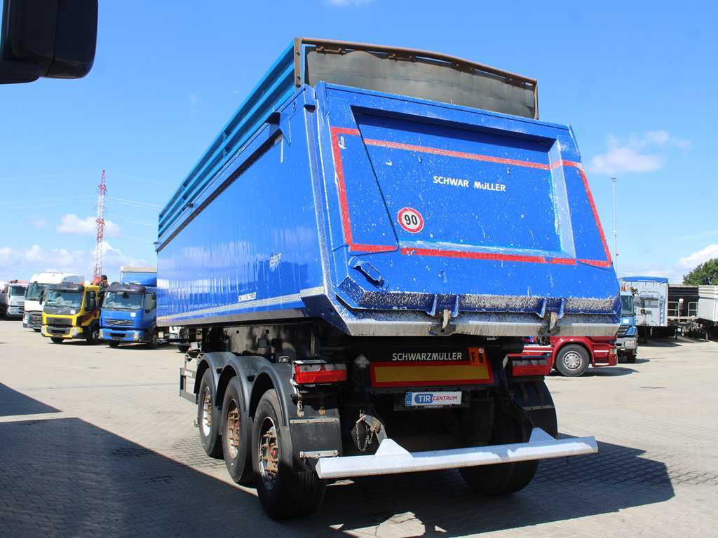Schwarzmüller KIS 3/E, 2X LIFT AXLE, SAF, 46m³ - Kiper poluprikolica: slika Schwarzmüller KIS 3/E, 2X LIFT AXLE, SAF, 46m³ - Kiper poluprikolica Schwarzmüller KIS 3/E, 2X LIFT AXLE, SAF, 46m³ - Kiper poluprikolica: slika Schwarzmüller KIS 3/E, 2X LIFT AXLE, SAF, 46m³ - Kiper poluprikolica