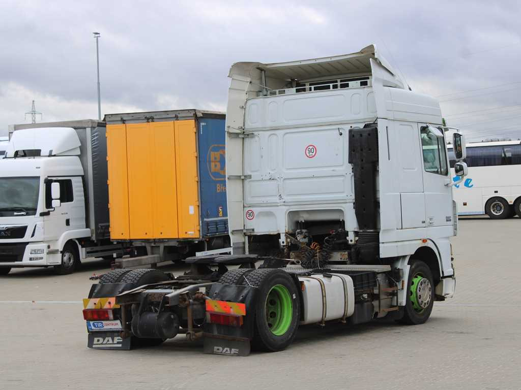 DAF XF 460, EURO 5, LOWDECK, TIRES 80% - Tegljač: slika DAF XF 460, EURO 5, LOWDECK, TIRES 80% - Tegljač DAF XF 460, EURO 5, LOWDECK, TIRES 80% - Tegljač: slika DAF XF 460, EURO 5, LOWDECK, TIRES 80% - Tegljač