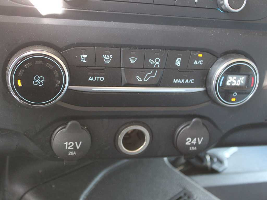 Tegljač Ford F-MAX 500, EURO 6, LOWDECK, NAVIGATION: slika Tegljač Ford F-MAX 500, EURO 6, LOWDECK, NAVIGATION Tegljač Ford F-MAX 500, EURO 6, LOWDECK, NAVIGATION: slika Tegljač Ford F-MAX 500, EURO 6, LOWDECK, NAVIGATION