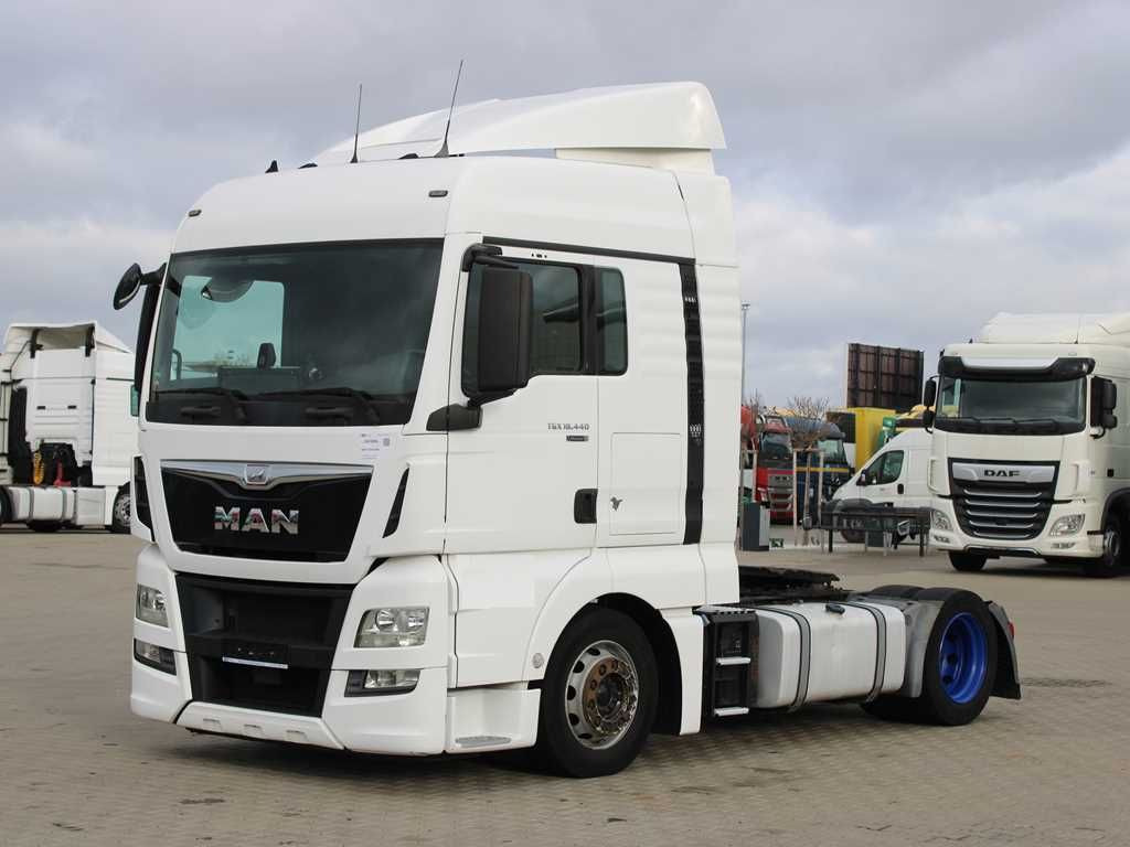 MAN TGX 18.440, LOWDECK, EURO 6 - Tegljač: slika MAN TGX 18.440, LOWDECK, EURO 6 - Tegljač MAN TGX 18.440, LOWDECK, EURO 6 - Tegljač: slika MAN TGX 18.440, LOWDECK, EURO 6 - Tegljač