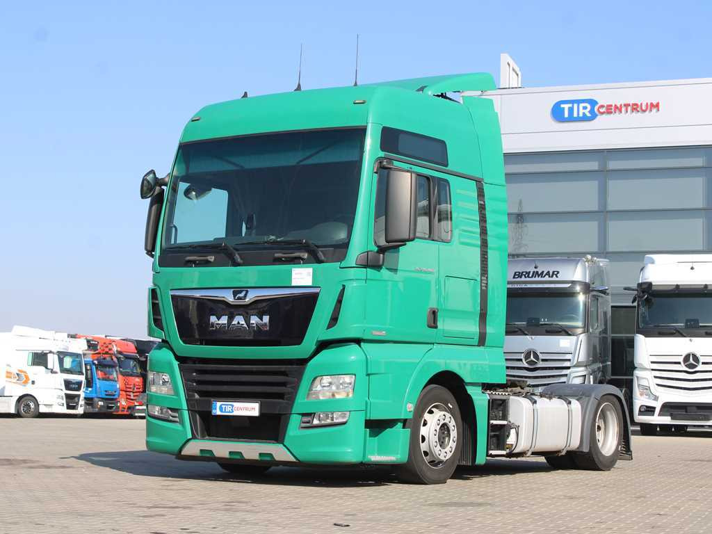MAN TGX 18.460, EURO 6, LOW DECK, RETARDER - Tegljač: slika  MAN TGX 18.460, EURO 6, LOW DECK, RETARDER - Tegljač MAN TGX 18.460, EURO 6, LOW DECK, RETARDER - Tegljač: slika  MAN TGX 18.460, EURO 6, LOW DECK, RETARDER - Tegljač