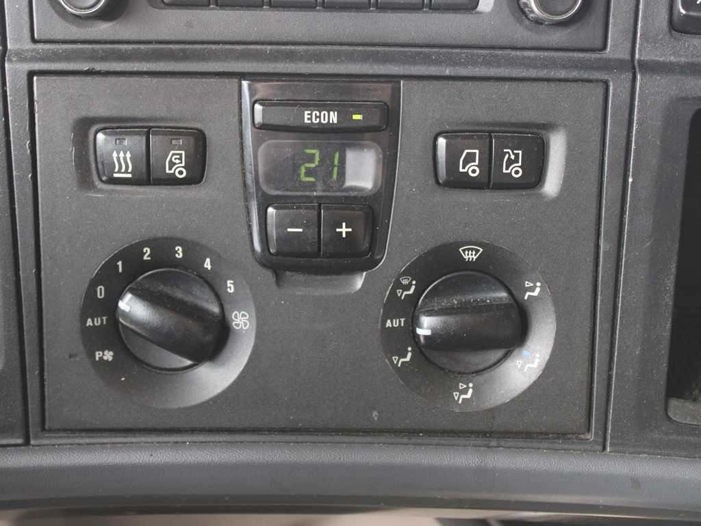 Tegljač Scania R410, EURO 6, LOWDECK, RETARDER, NAVIGATION: slika Tegljač Scania R410, EURO 6, LOWDECK, RETARDER, NAVIGATION Tegljač Scania R410, EURO 6, LOWDECK, RETARDER, NAVIGATION: slika Tegljač Scania R410, EURO 6, LOWDECK, RETARDER, NAVIGATION