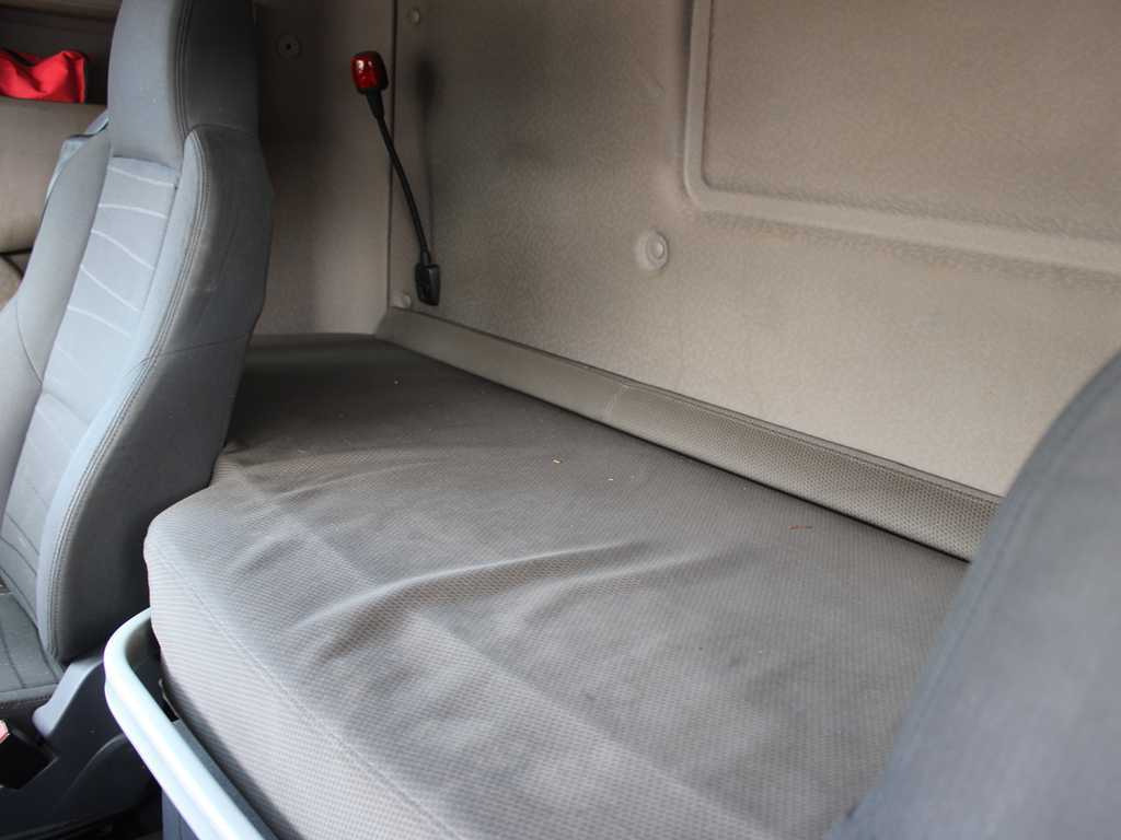 Tegljač Scania R410, EURO 6, LOWDECK, RETARDER, NAVIGATION: slika Tegljač Scania R410, EURO 6, LOWDECK, RETARDER, NAVIGATION Tegljač Scania R410, EURO 6, LOWDECK, RETARDER, NAVIGATION: slika Tegljač Scania R410, EURO 6, LOWDECK, RETARDER, NAVIGATION