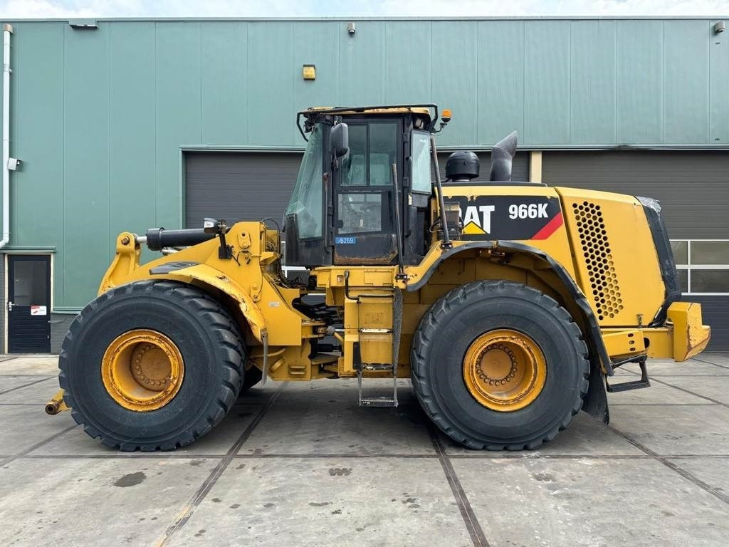 CAT 966 K - Utovarivač na kotačima: slika CAT 966 K - Utovarivač na kotačima CAT 966 K - Utovarivač na kotačima: slika CAT 966 K - Utovarivač na kotačima