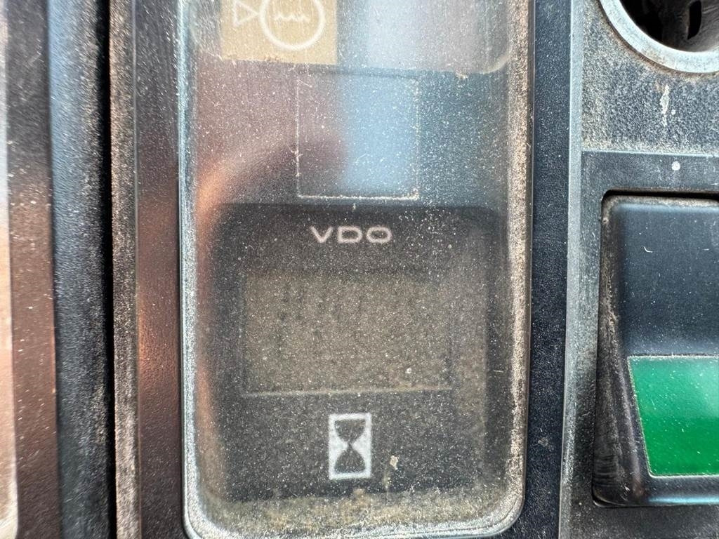 Stroj za rukovanje otpadom Fuchs MHL 320: slika Stroj za rukovanje otpadom Fuchs MHL 320