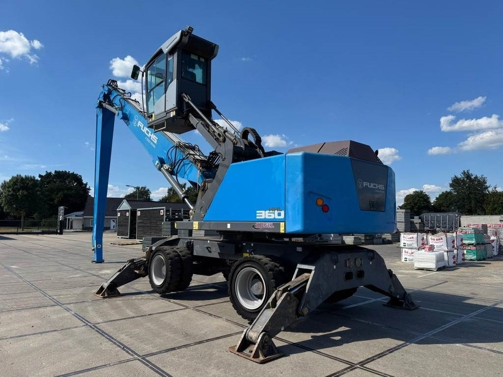 Fuchs MHL 360 T4F - Stroj za rukovanje otpadom: slika Fuchs MHL 360 T4F - Stroj za rukovanje otpadom Fuchs MHL 360 T4F - Stroj za rukovanje otpadom: slika Fuchs MHL 360 T4F - Stroj za rukovanje otpadom