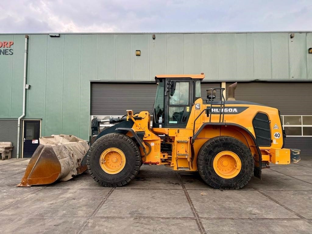 Hyundai HL960A - Utovarivač na kotačima: slika Hyundai HL960A - Utovarivač na kotačima Hyundai HL960A - Utovarivač na kotačima: slika Hyundai HL960A - Utovarivač na kotačima
