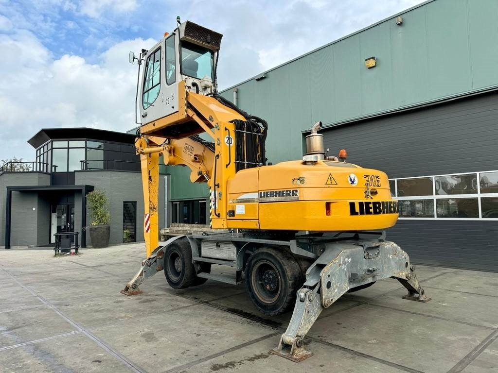 Liebherr A 316 - Stroj za rukovanje otpadom: slika Liebherr A 316 - Stroj za rukovanje otpadom Liebherr A 316 - Stroj za rukovanje otpadom: slika Liebherr A 316 - Stroj za rukovanje otpadom