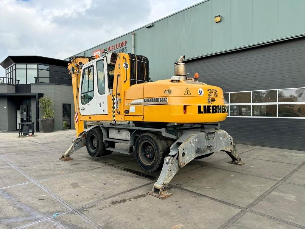 Stroj za rukovanje otpadom Liebherr A 316: slika Stroj za rukovanje otpadom Liebherr A 316