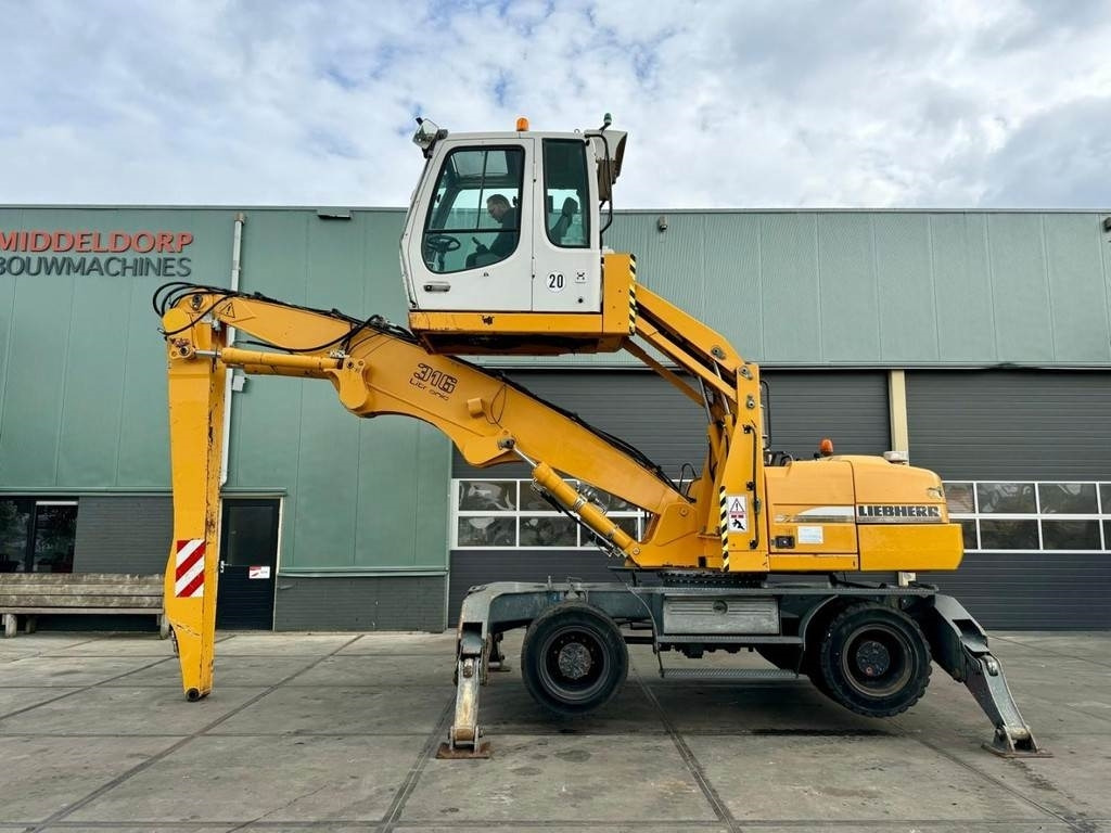 Liebherr A 316 - Stroj za rukovanje otpadom: slika Liebherr A 316 - Stroj za rukovanje otpadom Liebherr A 316 - Stroj za rukovanje otpadom: slika Liebherr A 316 - Stroj za rukovanje otpadom
