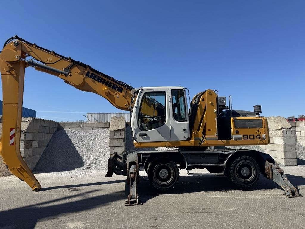Liebherr A 904 C - Stroj za rukovanje otpadom: slika Liebherr A 904 C - Stroj za rukovanje otpadom Liebherr A 904 C - Stroj za rukovanje otpadom: slika Liebherr A 904 C - Stroj za rukovanje otpadom