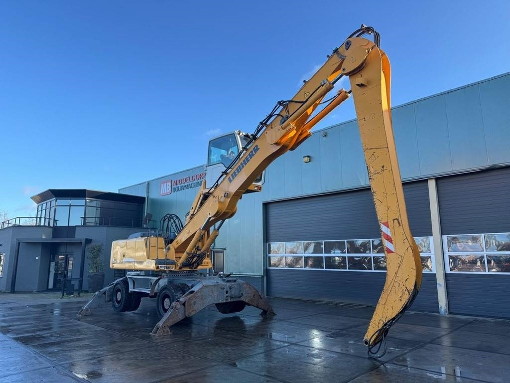 Stroj za rukovanje otpadom Liebherr A 924 C: slika Stroj za rukovanje otpadom Liebherr A 924 C